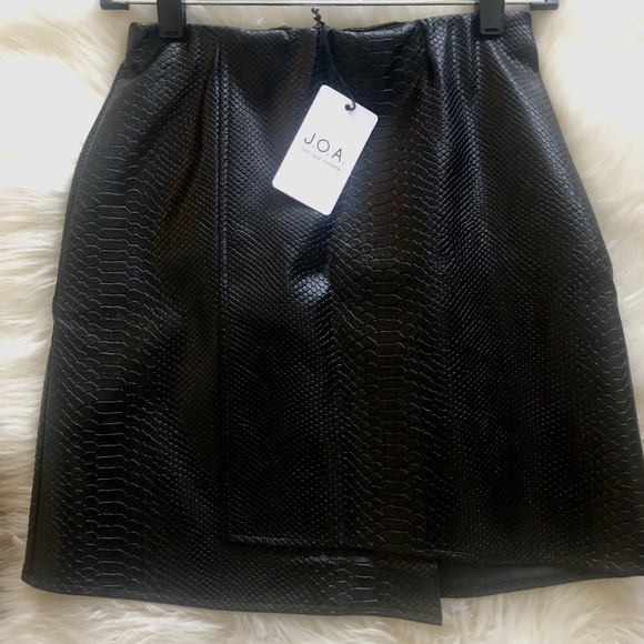 J.O.A Faux Leather Overlap Mini Skirt in Black - Picture 4 of 4